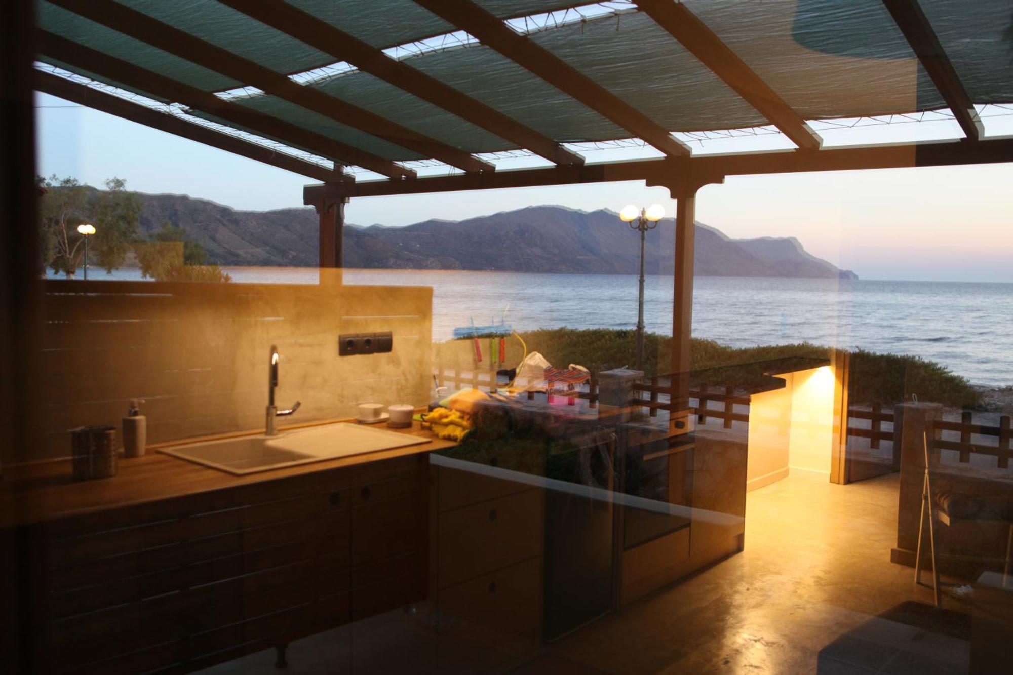 Horizonte Seafront Suites Kíszamosz Kültér fotó