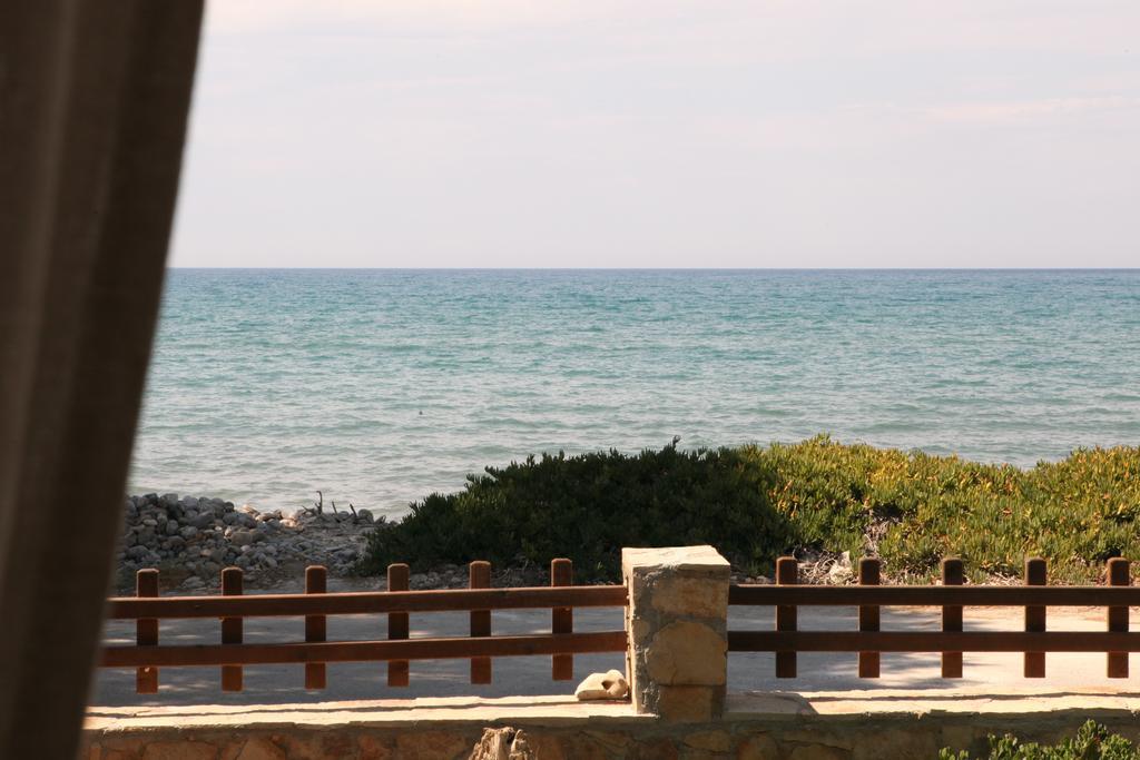 Horizonte Seafront Suites Kíszamosz Kültér fotó